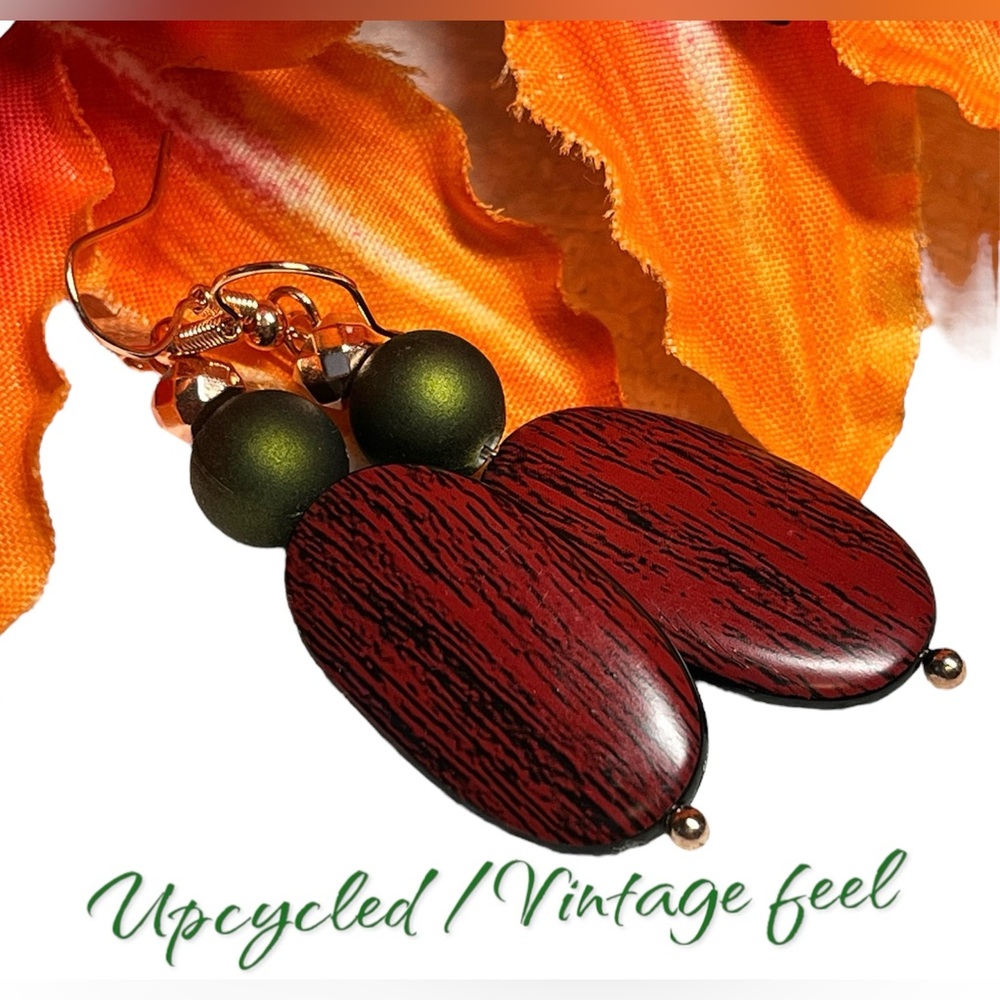 💚Green and wood accents on nickel free wires-rose gold/re purposed